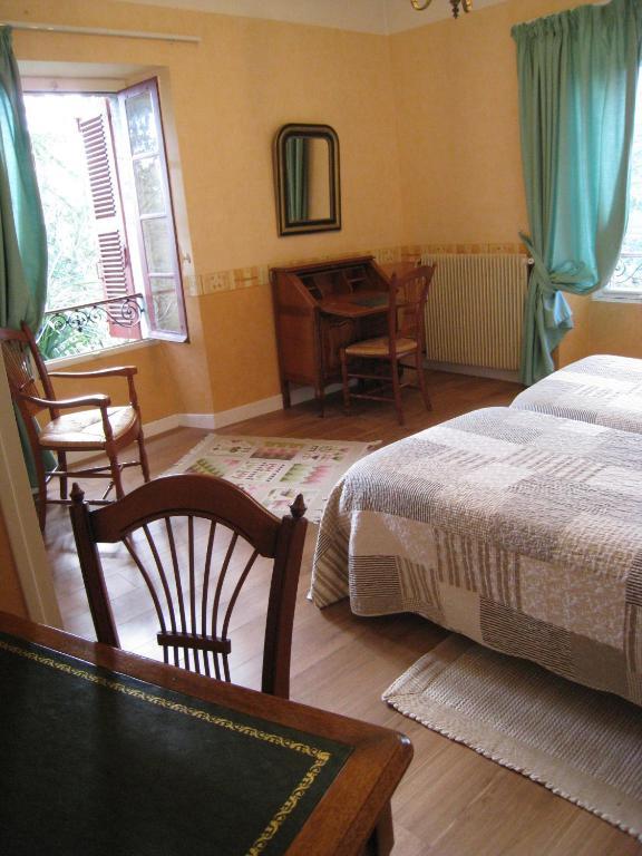 Chambres D'Hotes Closerie Du Guilhat Salies-de-Béarn Εξωτερικό φωτογραφία